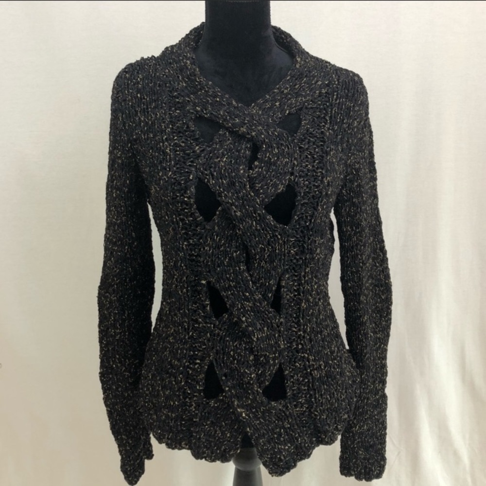 Hand‎ knit black/ gold cable knit 🧶 sweater small